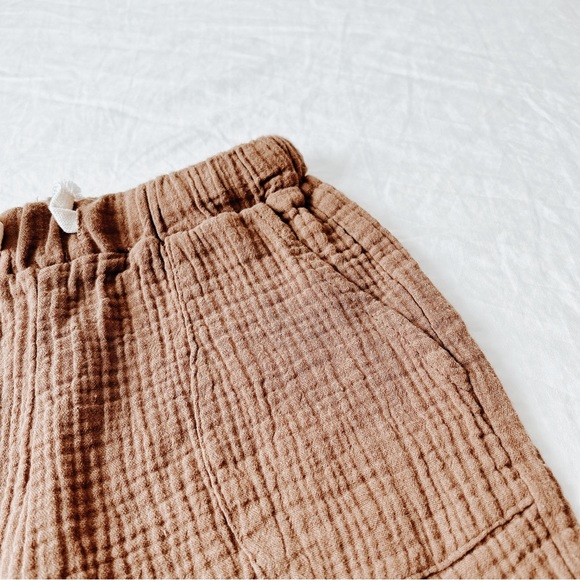 Boys Knot Waist Slant Pocket Textured Pants - Picture 2 of 4